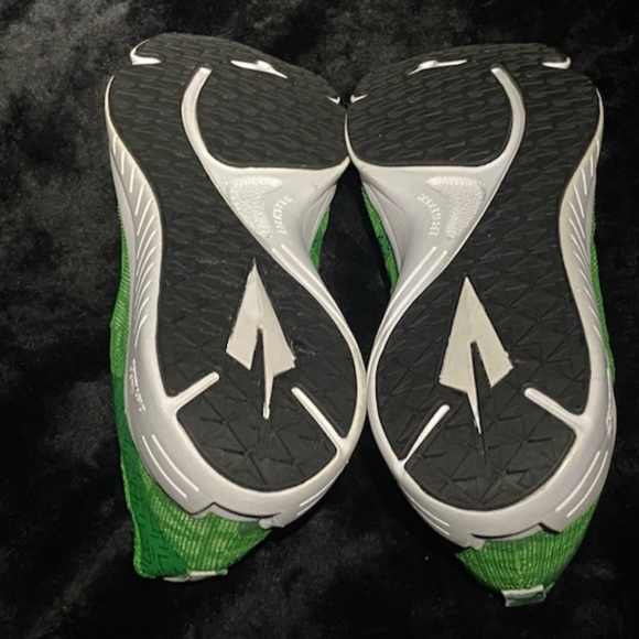 ENDA Distance Men running sneakers Green Size 8 US NWT - Picture 3 of 5